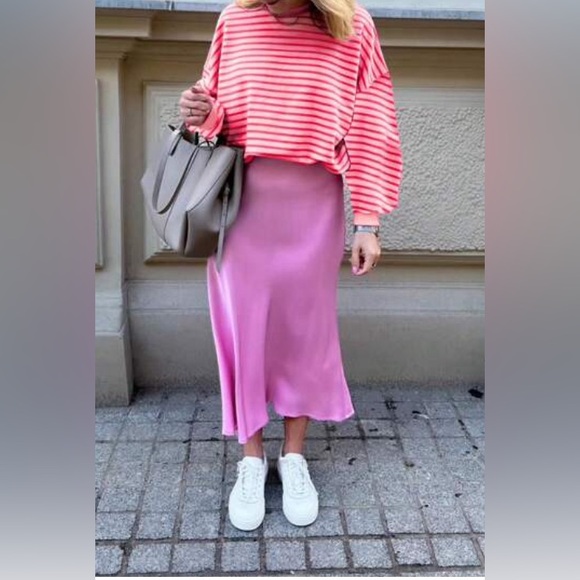 Tops - Striped long sleeve sweater